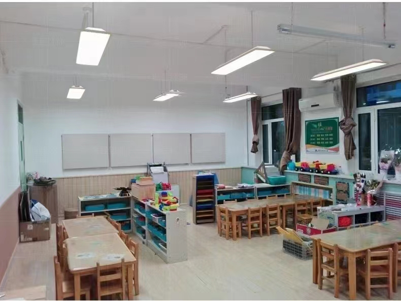 Led classroom light used in university 